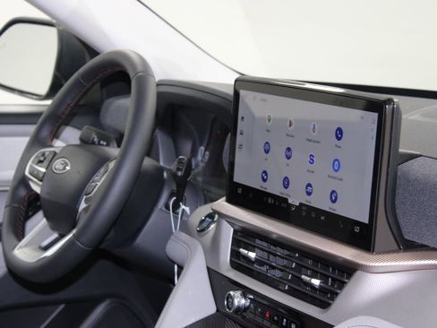 New 2026 Ford Explorer Active RWD image 28