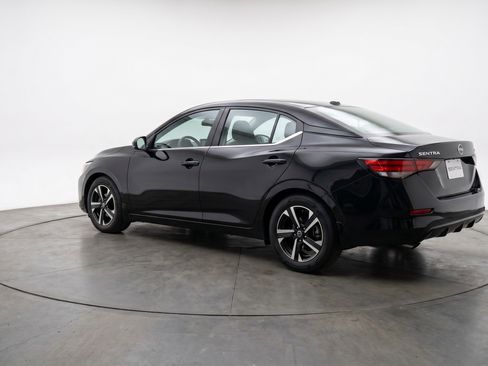 Used 2025 Nissan Sentra SV FWD image 6