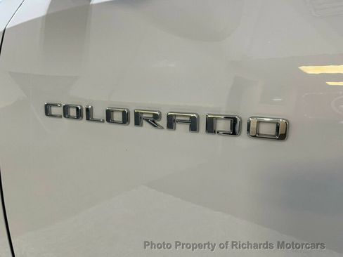 Used 2023 Chevrolet Colorado Z71 w/ Z71 Convenience Package 2 image 12