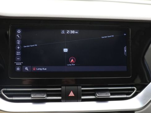 Used 2020 Kia Niro Touring image 22