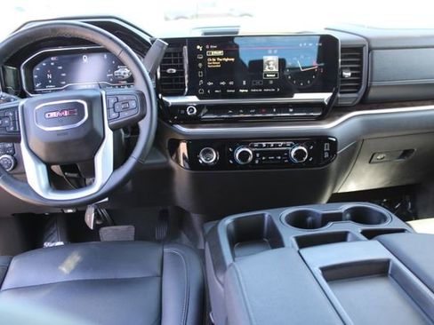 Used 2024 GMC Sierra 1500 SLT AWD/4WD image 21