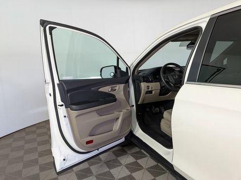 Used 2019 Honda Pilot EX image 12