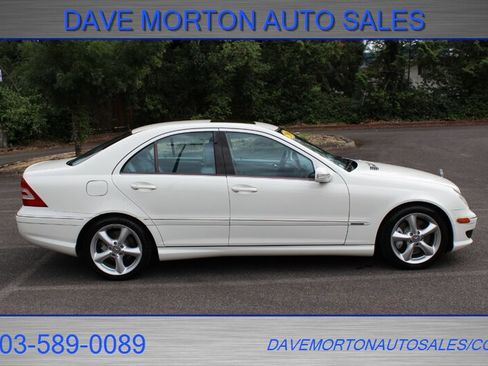 Used 2006 Mercedes-Benz C 230 Sedan image 5