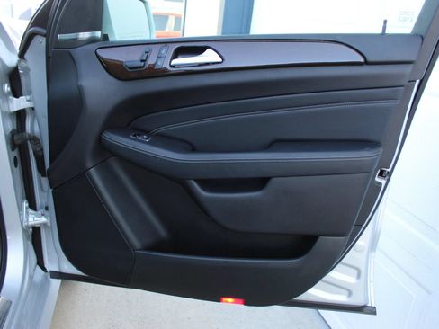Used 2014 Mercedes-Benz ML 350 2WD w/ Premium 1 Package image 26