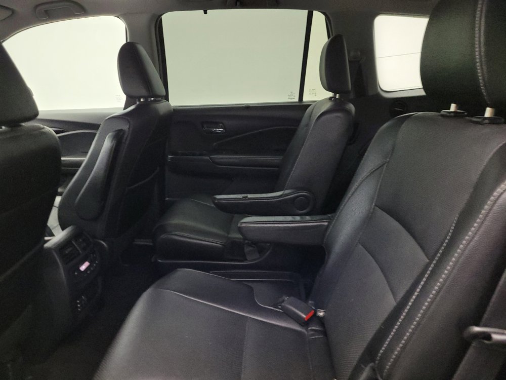 Used 2017 Honda Pilot Elite image 18