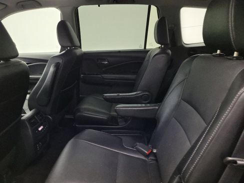 Used 2017 Honda Pilot Elite image 18