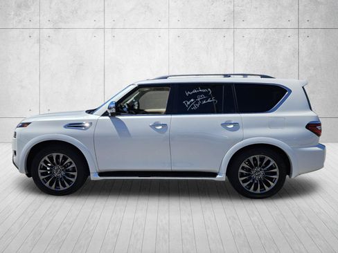 Used 2023 Nissan Armada Platinum w/ Captain's Chairs Package AWD/4WD image 4