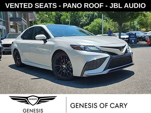 Used 2022 Toyota Camry XSE w/ Navigation Package FWD image 1