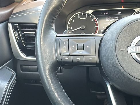 Certified 2023 Nissan Rogue SL w/ SL Premium Package image 15