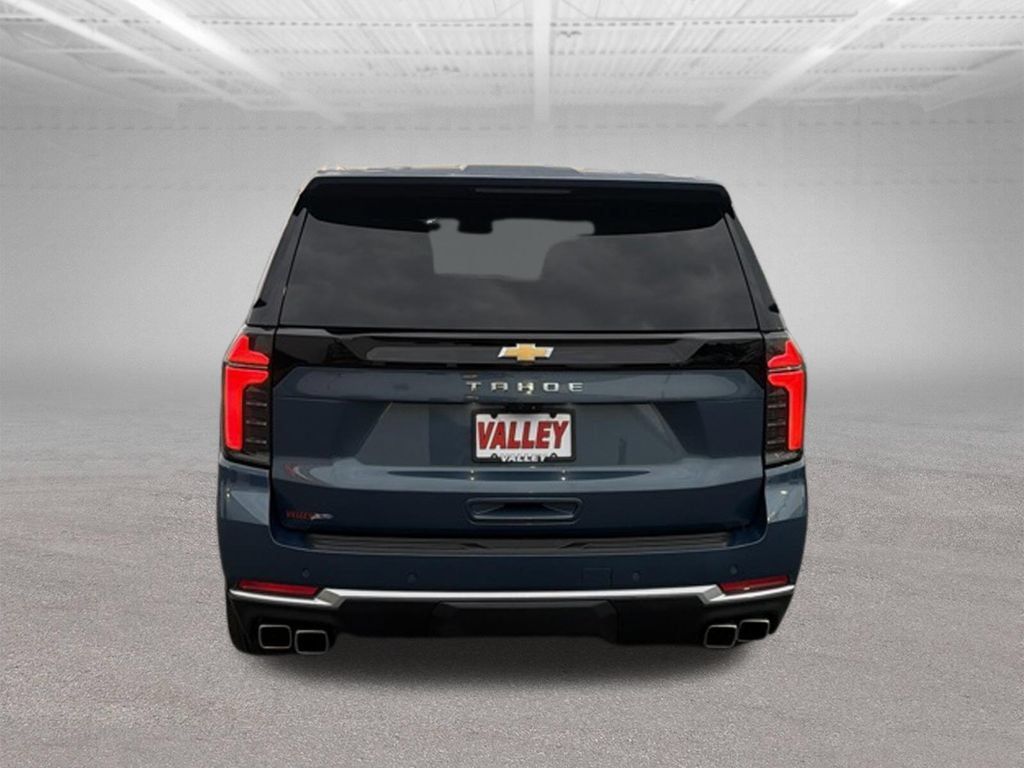 Used 2025 Chevrolet Tahoe High Country AWD/4WD image 11