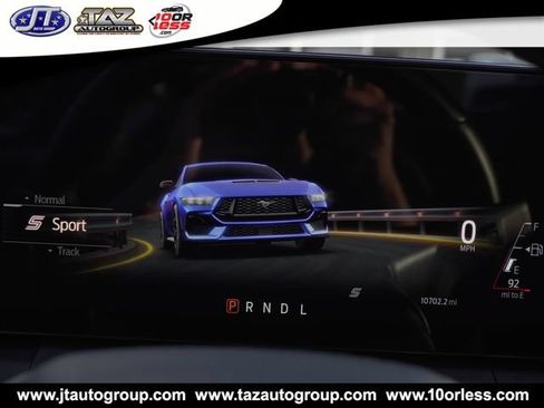 Used 2025 Ford Mustang Coupe RWD image 12
