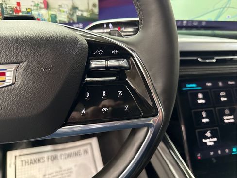 Used 2025 Cadillac Escalade Sport w/ Touring Package image 28