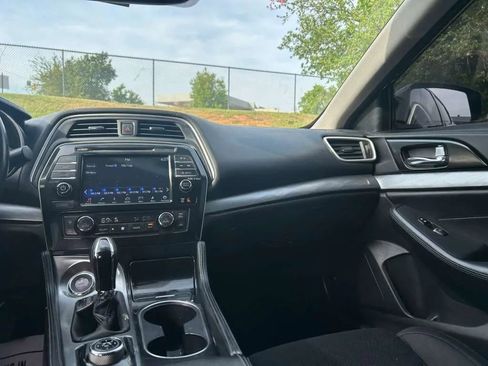 Used 2017 Nissan Maxima 3.5 S FWD image 9