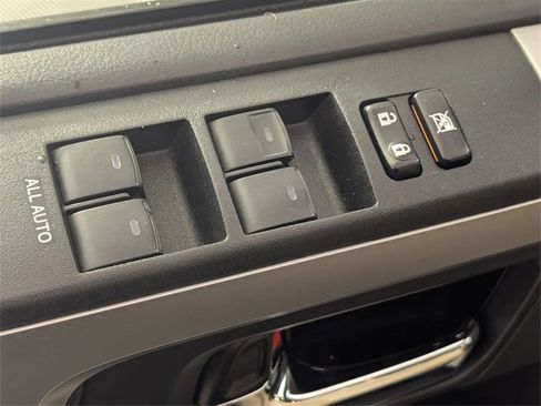 Used 2018 Toyota 4Runner SR5 image 11