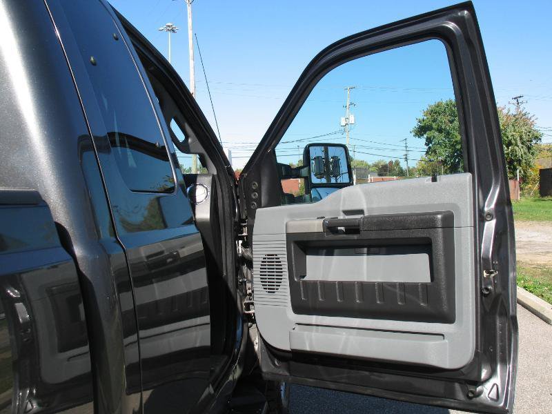 Used 2015 Ford F250 XLT w/ XLT Value Package AWD/4WD image 16