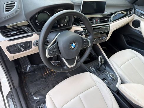 Used 2021 BMW X1 sDrive28i w/ Convenience Package FWD image 4