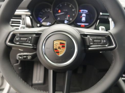 New 2026 Porsche Macan AWD/4WD image 32