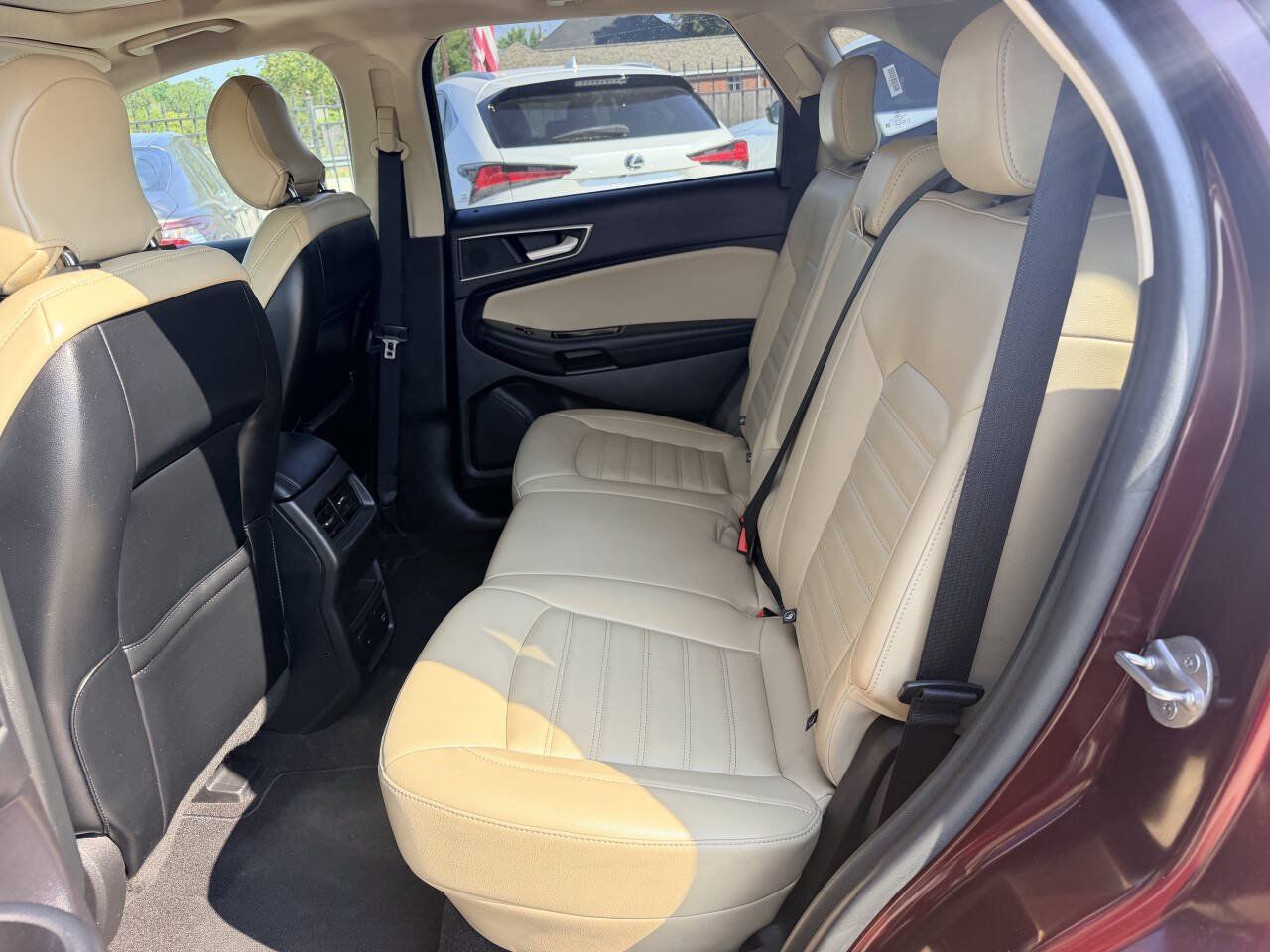 Used 2019 Ford Edge SEL w/ Equipment Group 201A AWD/4WD image 14