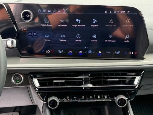 New 2026 Chevrolet Traverse LT w/ Driver Confidence Package FWD image 4