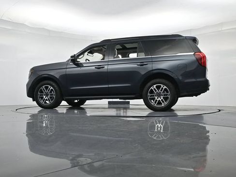 Certified 2025 Ford Expedition Active AWD/4WD image 41