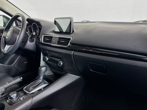 Used 2016 MAZDA MAZDA3 i Grand Touring image 29