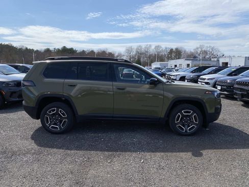 New 2026 Jeep Cherokee Laredo AWD/4WD image 2