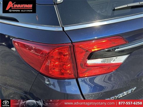 Used 2023 Honda Odyssey EX-L image 12