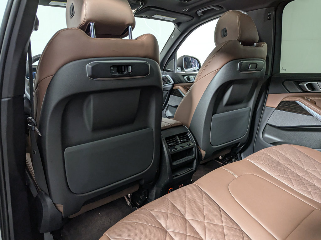 Certified 2024 BMW X5 xDrive40i w/ Premium Package AWD/4WD image 47