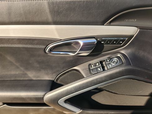 Used 2015 Porsche 911 Carrera 4S image 26