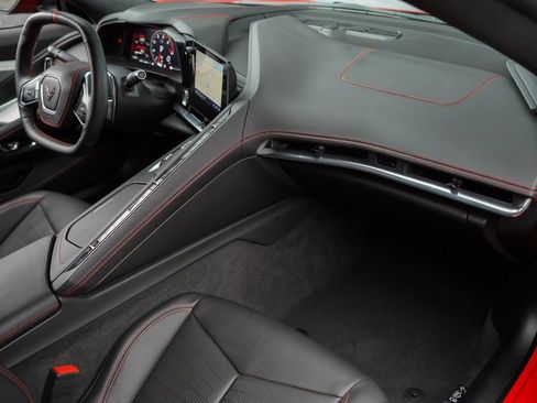 Used 2020 Chevrolet Corvette Stingray Premium Cpe w/ 3LT image 19