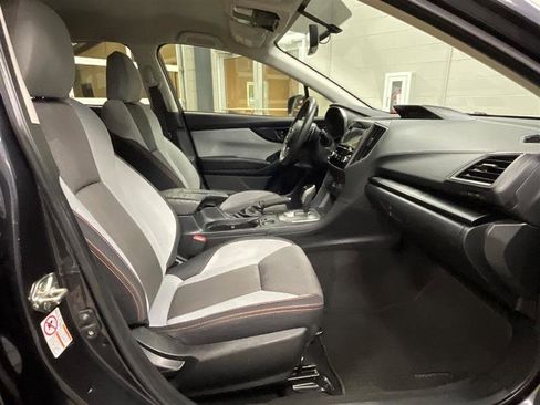 Used 2019 Subaru Crosstrek 2.0i Premium image 19
