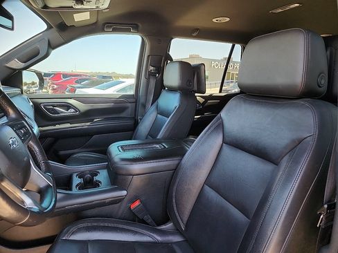 Used 2021 Chevrolet Tahoe Z71 w/ Z71 Off-Road Package AWD/4WD image 7