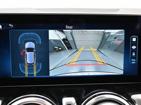 Used 2024 Mercedes-Benz GLA 250 4MATIC image 27