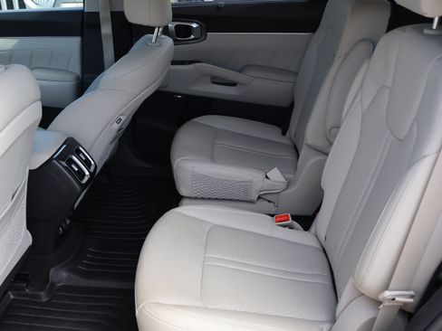 Used 2023 Kia Sorento SX Prestige AWD/4WD image 19
