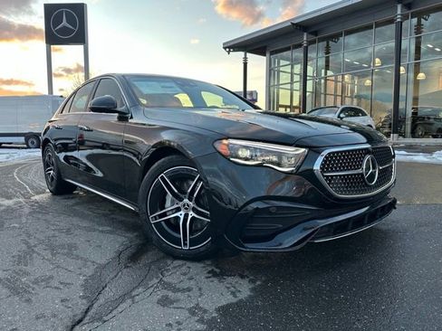 New 2026 Mercedes-Benz E 350 4MATIC Sedan image 1