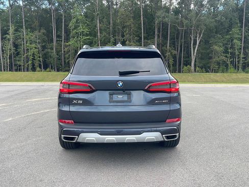 Used 2022 BMW X5 xDrive40i w/ Premium Package AWD/4WD image 6
