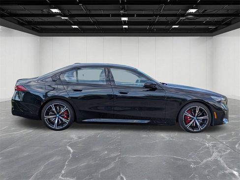 Used 2024 BMW i5 M60 w/ Premium Package image 11