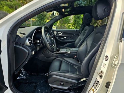 Certified 2021 Mercedes-Benz GLC 300 4MATIC image 17