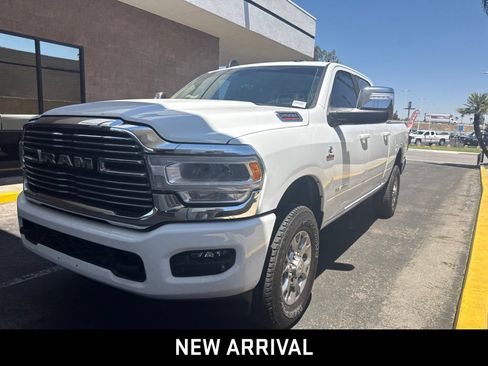 Used 2024 RAM 2500 Laramie AWD/4WD image 1