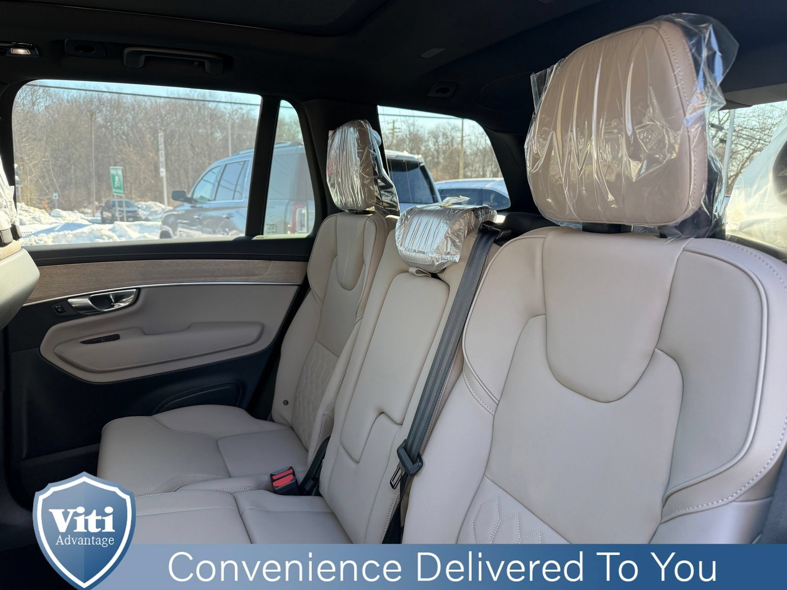 New 2026 Volvo XC90 T8 Plus w/ Protection Package Premier AWD/4WD image 14