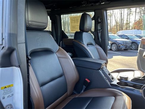 Used 2024 Ford Bronco Outer Banks image 23