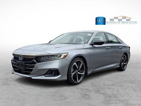 Used 2022 Honda Accord Sport image 3