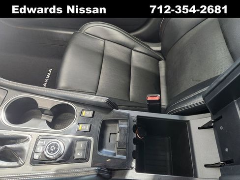 Used 2023 Nissan Maxima SV image 31