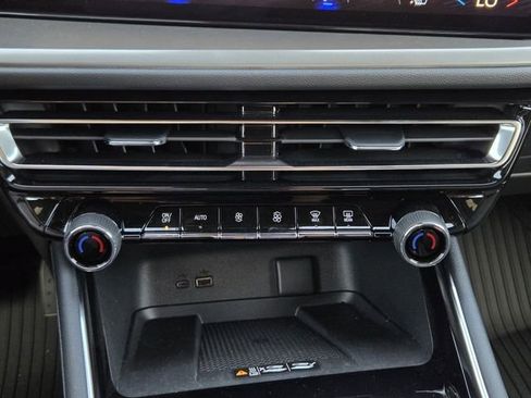 New 2026 Chevrolet Traverse LT w/ Driver Confidence Package image 14