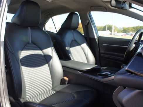 Used 2023 Toyota Camry SE image 21