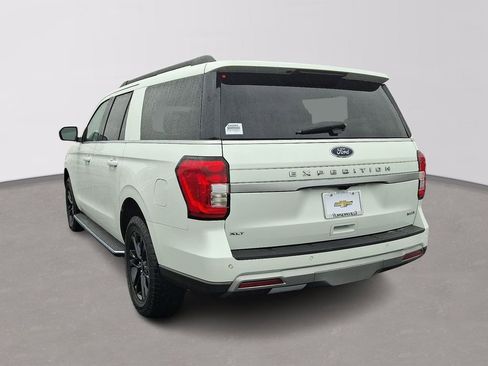 Used 2022 Ford Expedition Max XLT image 4