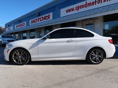 Used 2015 BMW M235i 2dr Cpe M235i RWD image 3