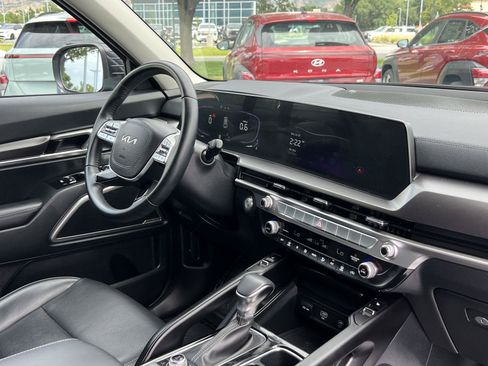 Used 2025 Kia Telluride S AWD/4WD image 20