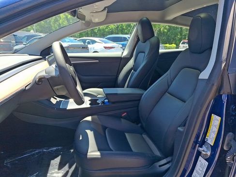 Used 2023 Tesla Model 3 Standard Range RWD image 15