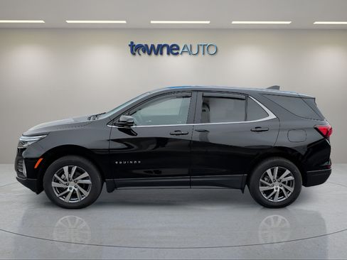 Used 2024 Chevrolet Equinox LT AWD/4WD image 2